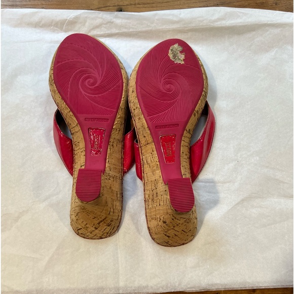 Born Good Condition Fuchsia Sandals - Picture 3 of 3